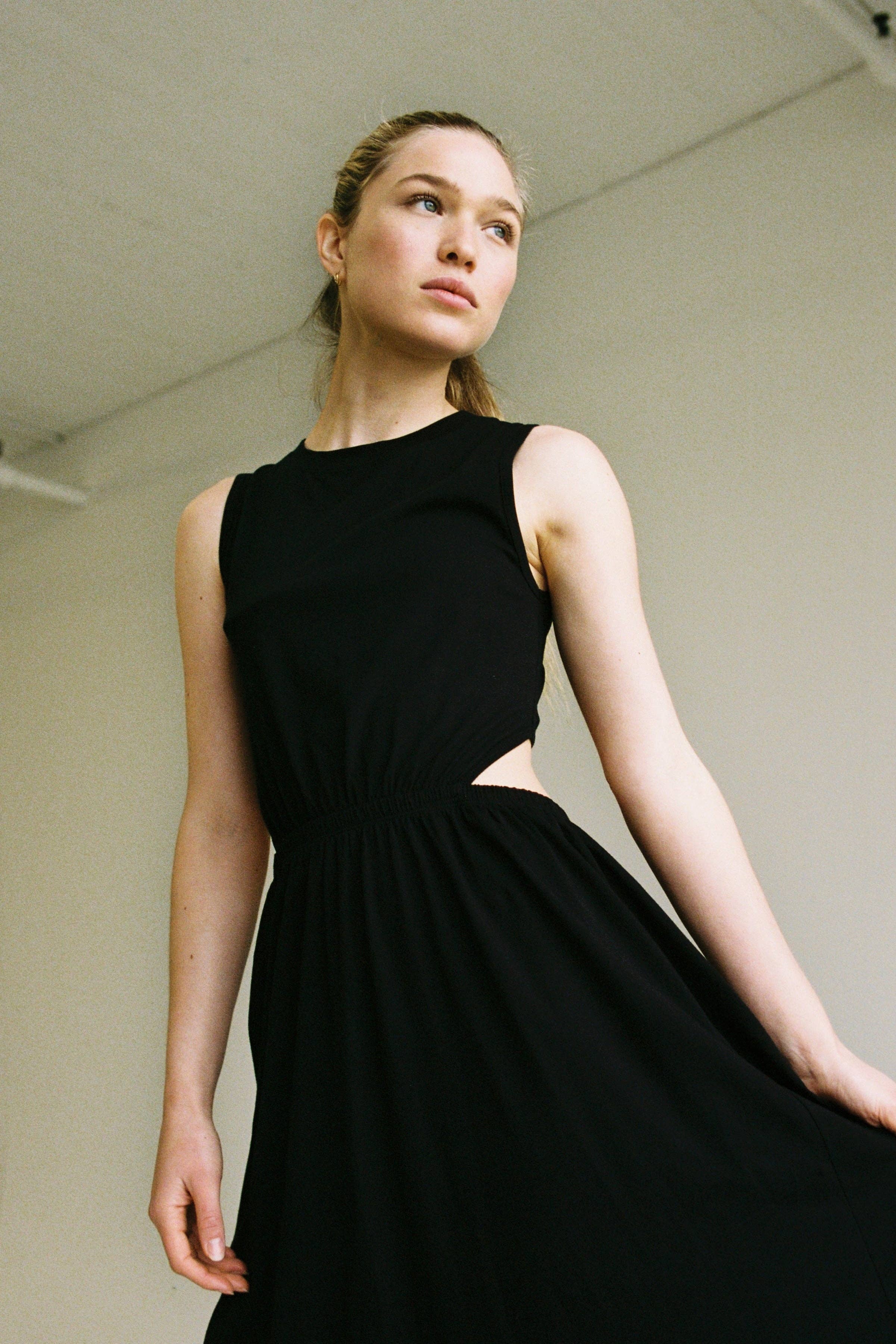 LA Relaxed Minimalist Organic Jersey Dress with Vented Back Style Society Marketplace  front of dress blonde