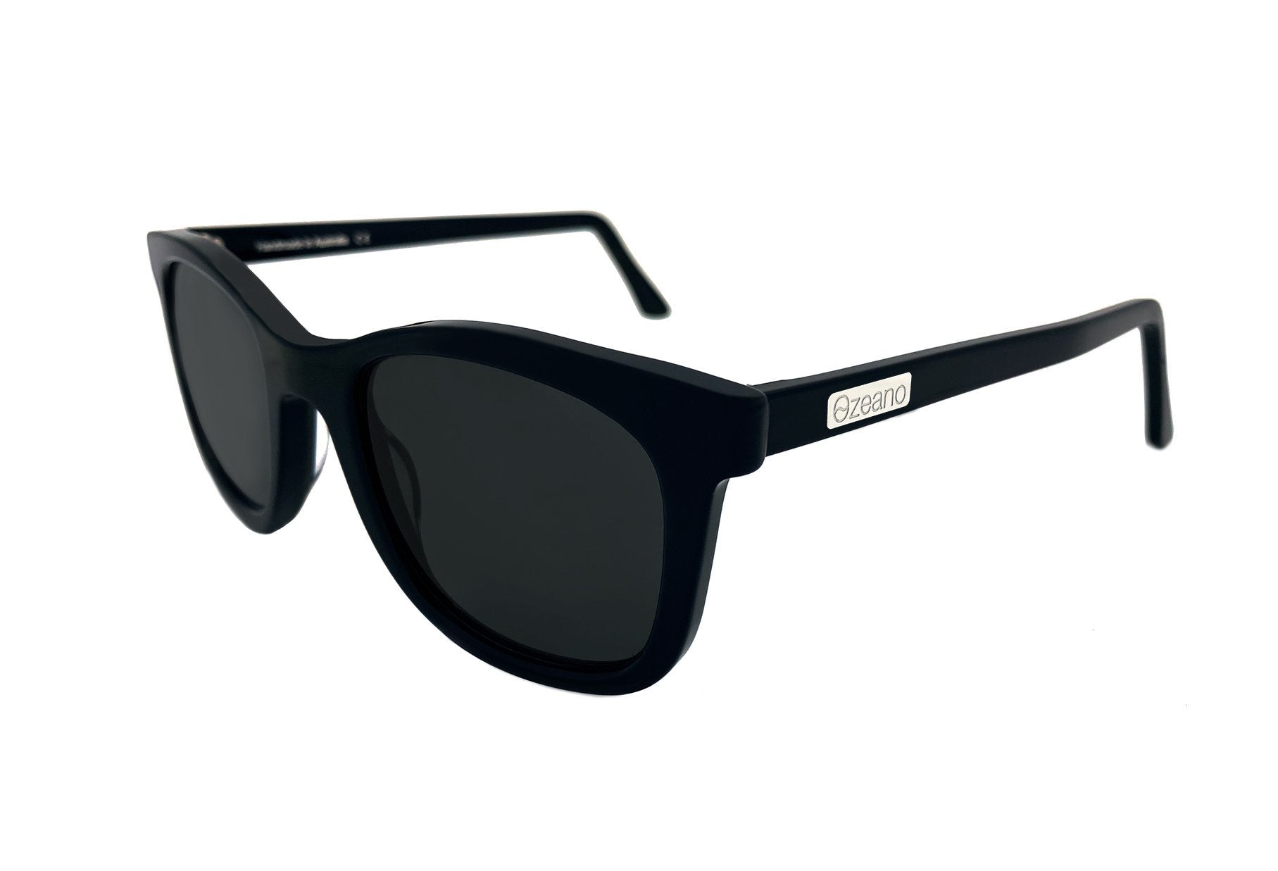 Black polarised sunglasses from Ozeano Vision